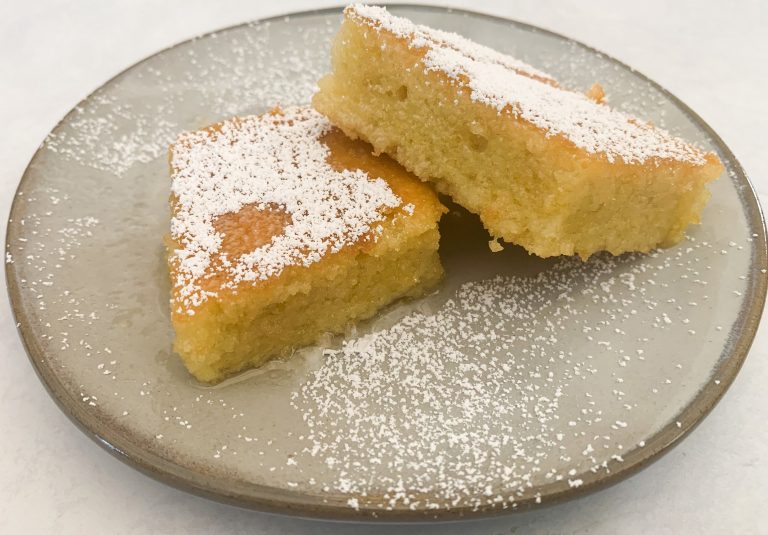 Revani – Semolina Cake With Orange Syrup