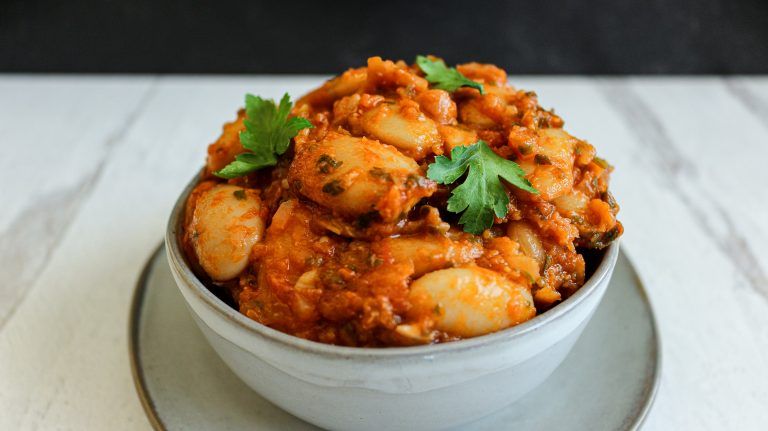 Roasted Beans in Tomato Sauce – Gigates Plaki
